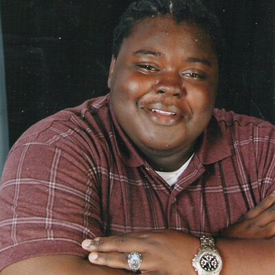 Profile Picture of Desmond Steele (@Plustax76) on Twitter