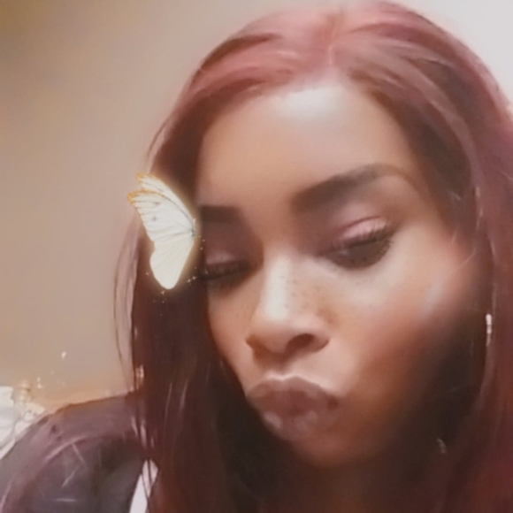 Profile Picture of Ma'lay Mccarter (@mrsfrancis89) on Poshmark