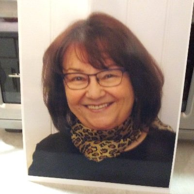 Profile Picture of Lorraine BoudreauRoy (@LorraineBouRoy) on Twitter