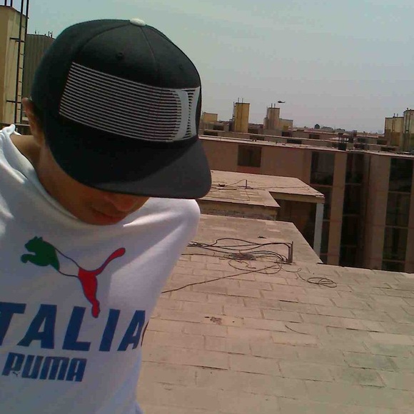 Profile Picture of Daniel alexis Neira tello (@dreniel) on Poshmark