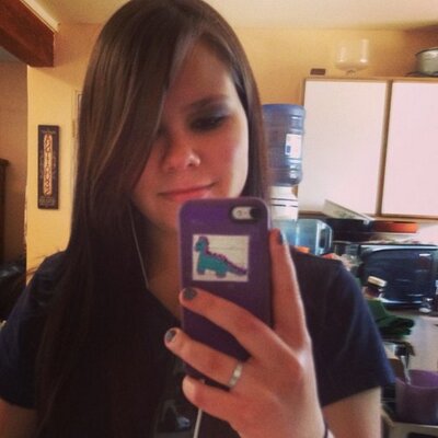 Profile Picture of Hilary Craig (@HillovesJbieber) on Twitter