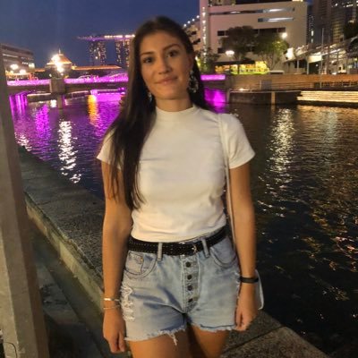 Profile Picture of Phoebe (@Phoebe_Scott) on Twitter