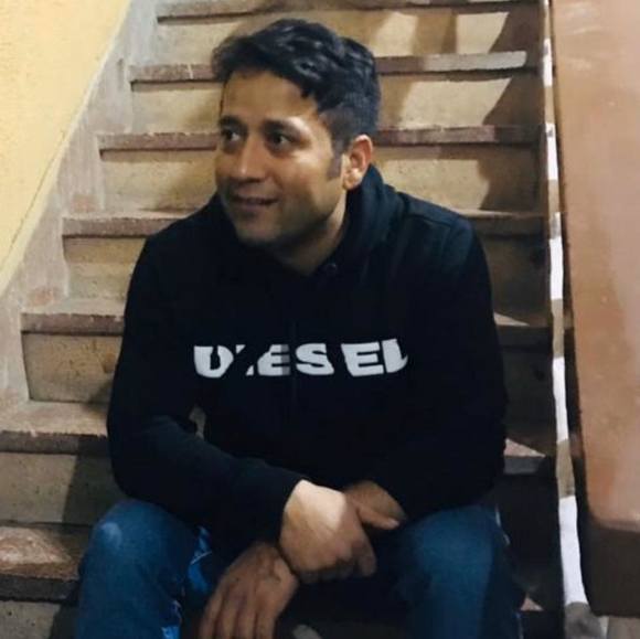 Profile Picture of Vicky Rasul (@knock_rasul) on Poshmark