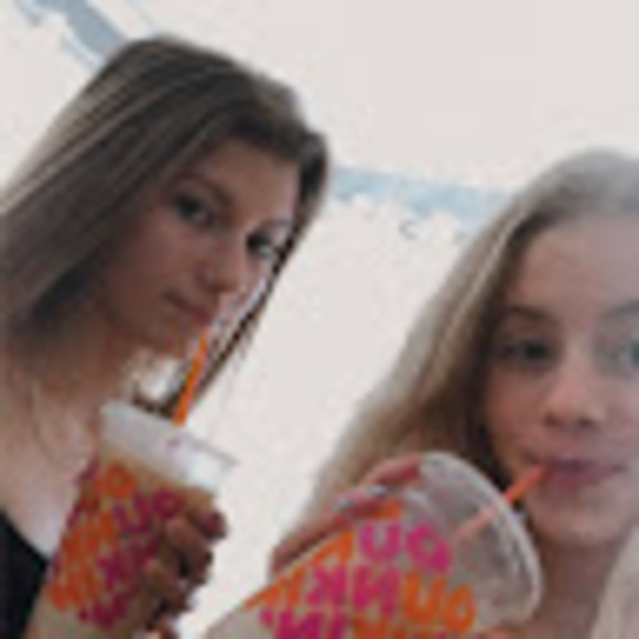 Profile Picture of Kate Berls (@katherineo2006) on Poshmark