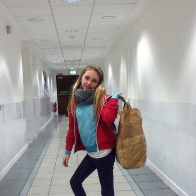 Profile Picture of Ellen Enright (@ellenloves1dxx) on Twitter