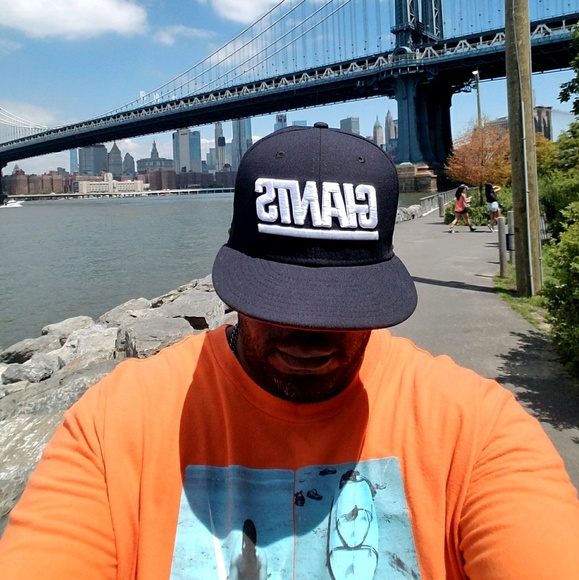 Profile Picture of Oliver Cummings jr (@ocumm) on Poshmark