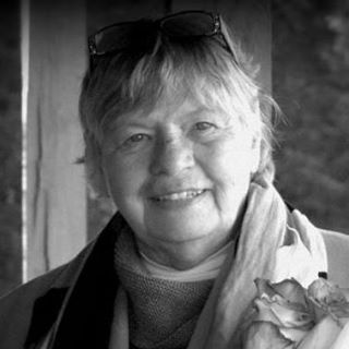 Profile Picture of M Joann Loring (@pounddog12) on Facebook