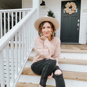 Profile Picture of Courtney Ramsey (@courtneyramsey) on Pinterest