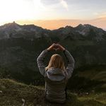 Profile Picture of Bubi 🐴 Pony 🐴 Stella 🐶 💏 (@mietzi_mietz) on Instagram