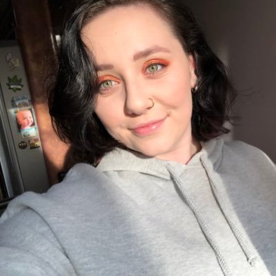 Profile Picture of Victoria Rhoades (@nobodyaskedtho_) on Twitter
