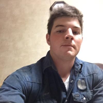 Profile Picture of Aaron Mouton (@XxOutlaw_Gaming) on Twitter