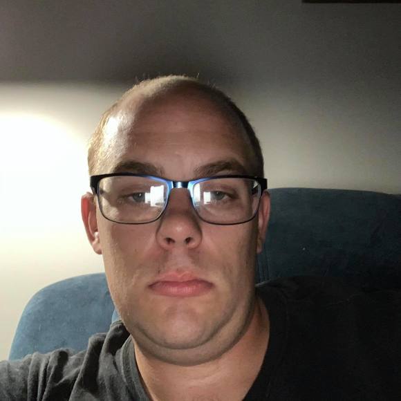 Profile Picture of James Wray (@lunamiki2018) on Poshmark