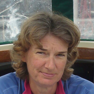 Profile Picture of Helen Robbins (@HelenRobbins11) on Twitter