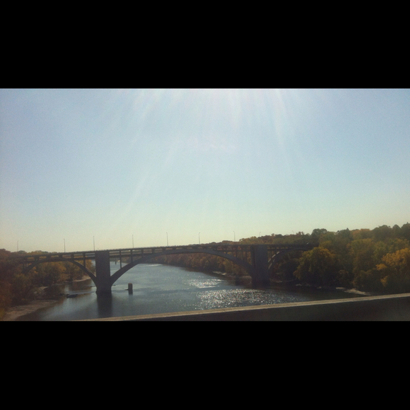 Profile Picture of Tseten Taythi (@tsetentaythi) on Poshmark