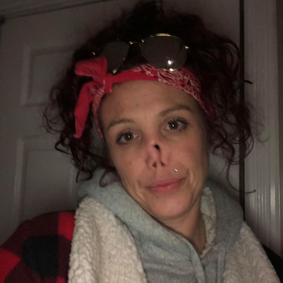 Profile Picture of Tamara Kimakowich (@tytay0524) on Poshmark