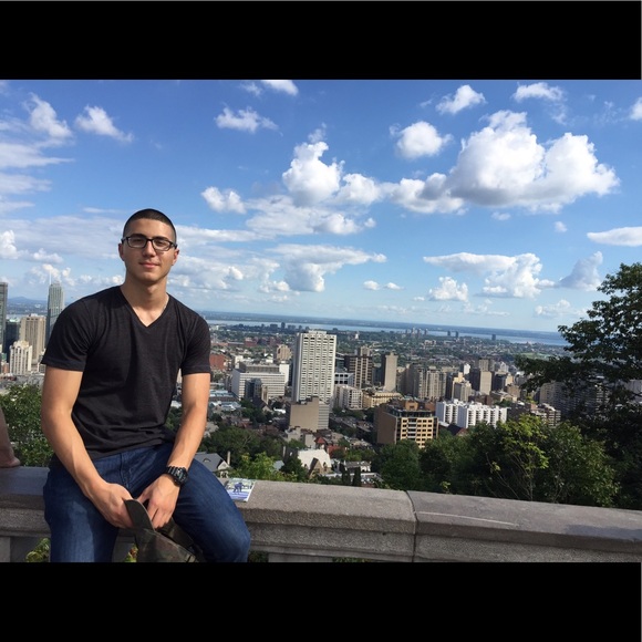 Profile Picture of Ahmad Taha (@ahmadt96) on Poshmark