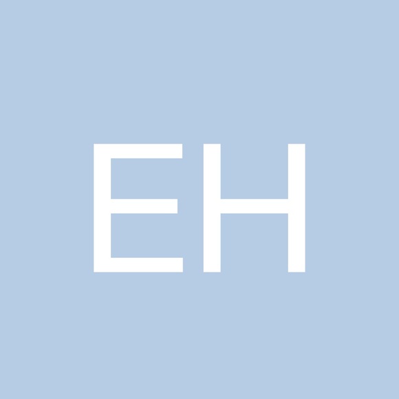 Profile Picture of Egyptian Helliwell (@egyptianh) on Poshmark