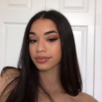 Profile Picture of Alexa ♐︎ (@aguilera_amor) on Twitter