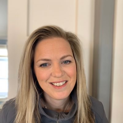 Profile Picture of Shelley Snodgrass (@ShelleySnod) on Twitter