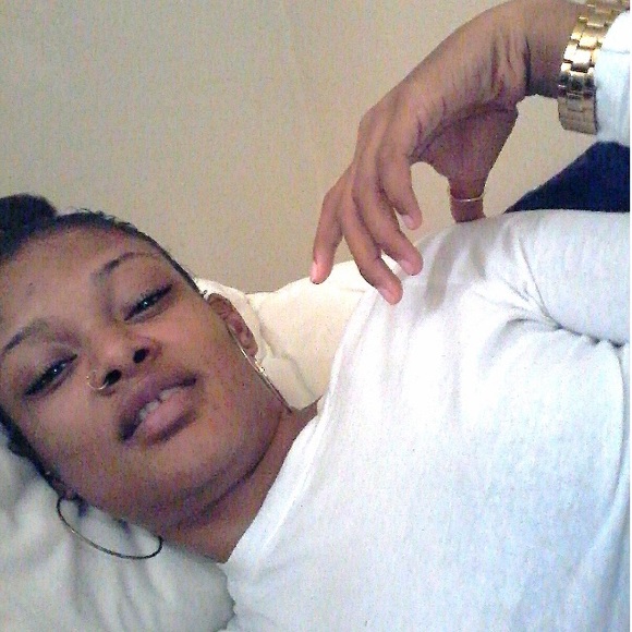 Profile Picture of Mae Mae (@justmae__) on Poshmark