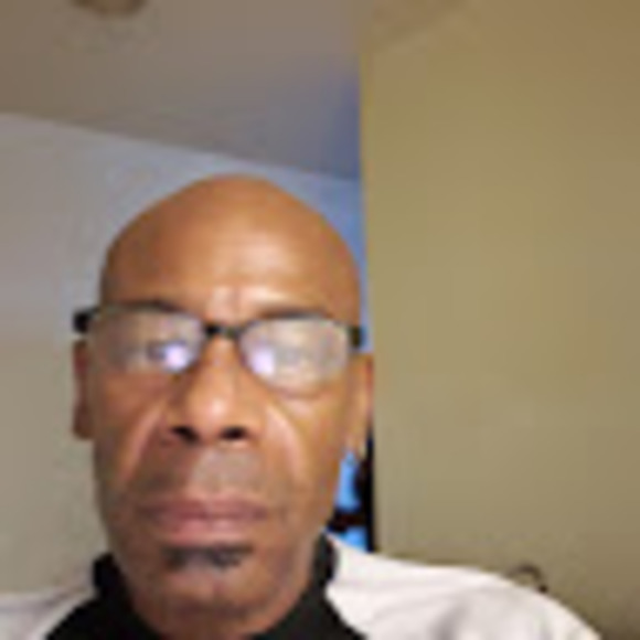 Chris Gindratt - Poshmark Profile Picture of Chris Gindratt (@chrisgindratt9) on Poshmark