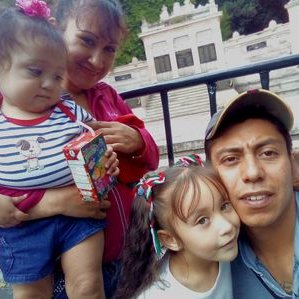 Profile Picture of Azucena Barron (@AzucenaBarron12) on Twitter