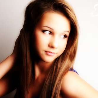 Profile Picture of Mirella Pavliuchenko (@MirellaPavliuc1) on Twitter