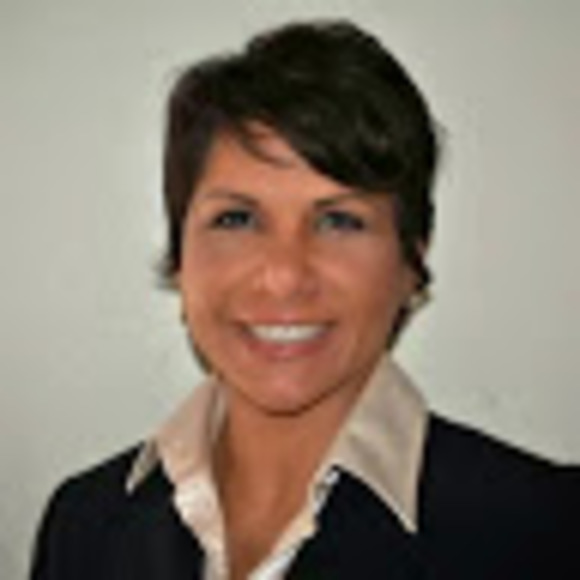 Profile Picture of Isabel Salcedo (@isalcedordgz) on Poshmark