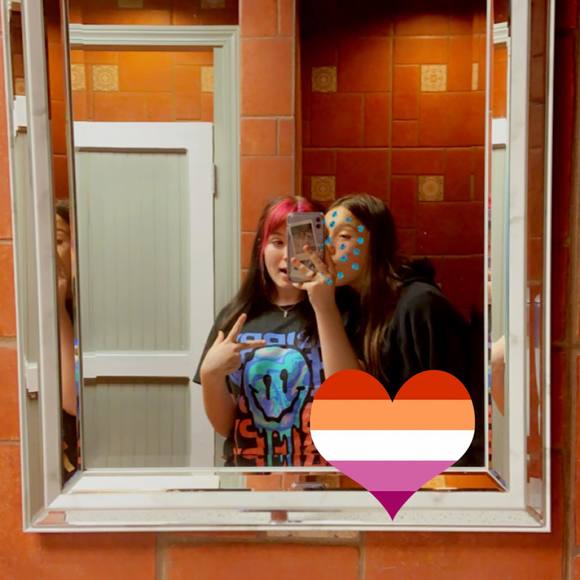 Profile Picture of Skylinn Harrison (@skylinnharrison) on Poshmark