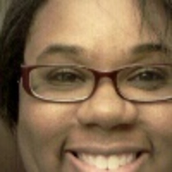 Profile Picture of Carlisia Johnson (@lovelandgirl14) on Poshmark