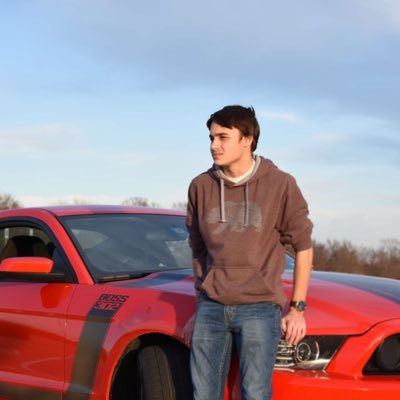 Profile Picture of Sam Grimes (@SamGrimes15) on Twitter