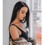 Profile Picture of Emily Christine (@emilychristineholm) on Instagram