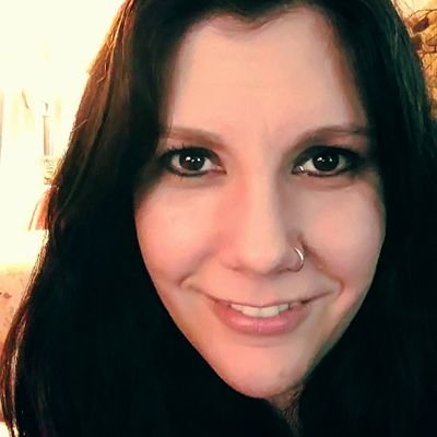 Profile Picture of Jennifer Brouillette (@jennb0612) on Twitter