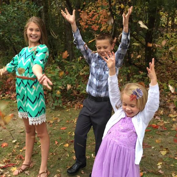 Profile Picture of Kristi Joesting (@kjoesting) on Poshmark