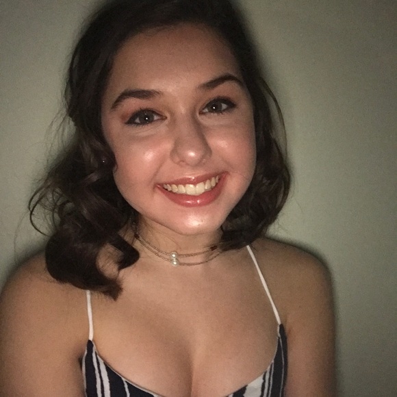 Profile Picture of Josephine Kohanski (@jkohanski23) on Poshmark