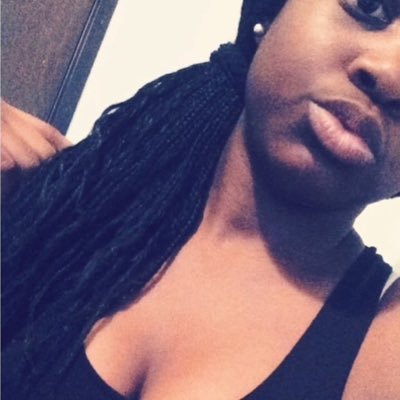 Profile Picture of Malaysia Moore (@000GoLdEn000) on Twitter