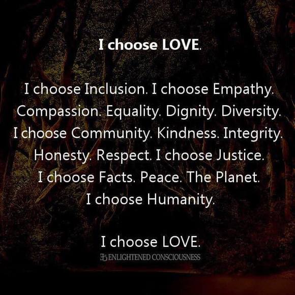 Profile Picture of Lisa Angus (@lisabelle) on Poshmark