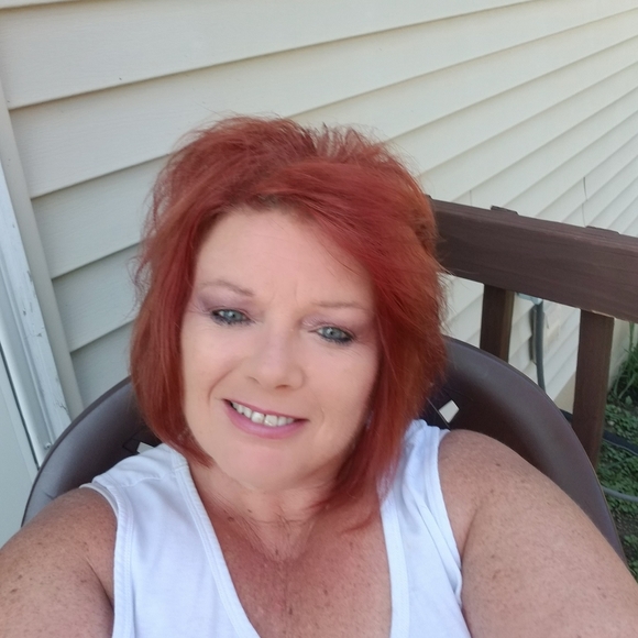 Profile Picture of Michele Shuler (@michele4321) on Poshmark