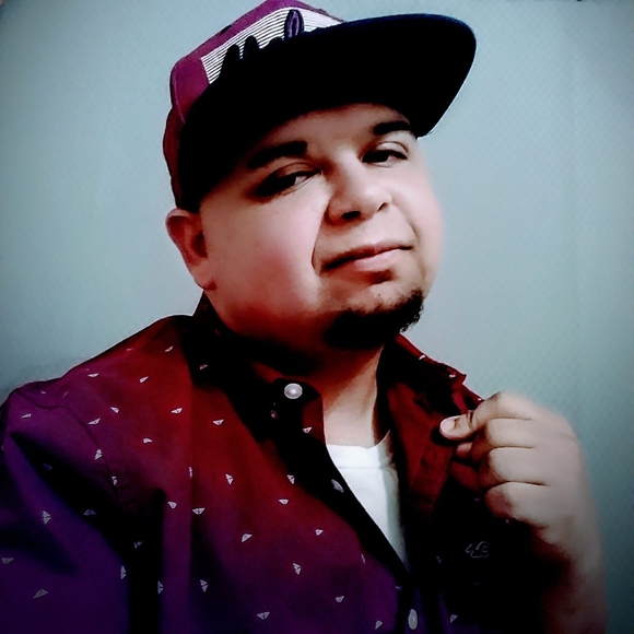 Profile Picture of Jack Moore (@beernation247) on Poshmark