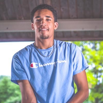 Profile Picture of Darius Thornton (@DariusT01605365) on Twitter