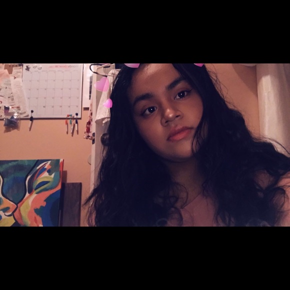 Profile Picture of Rosa Vasquez (@rositavm07) on Poshmark