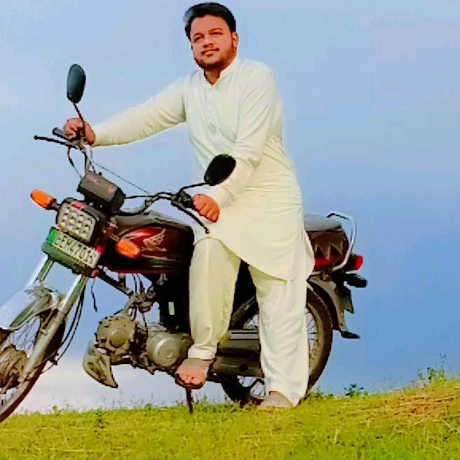 Profile Picture of AsimHashmi (@lovelyhashmi7860) on Tiktok