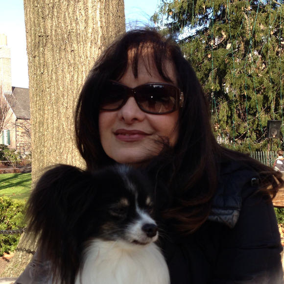 Profile Picture of Laurie Contillo (@lcm301) on Poshmark