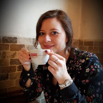 Profile Picture of Amanda Sharp (@acsarson) on Twitter