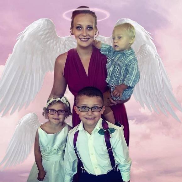 Profile Picture of Brittany n Chris pryor (@mommaof4babies) on Poshmark