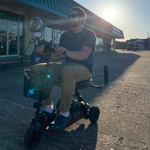 Profile Picture of Ian Pigg (@ipigg07) on Poshmark