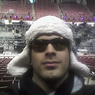 Profile Picture of Victor Lizardi (@circuslifeVic) on Twitter