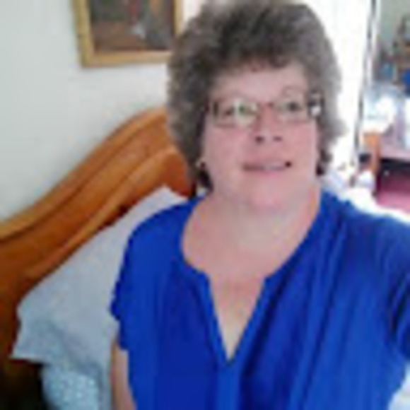 Profile Picture of Cora Harrison (@jharr355) on Poshmark