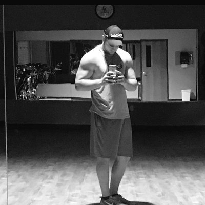 Profile Picture of Mitchell Curry (@CurryMitchell21) on Twitter