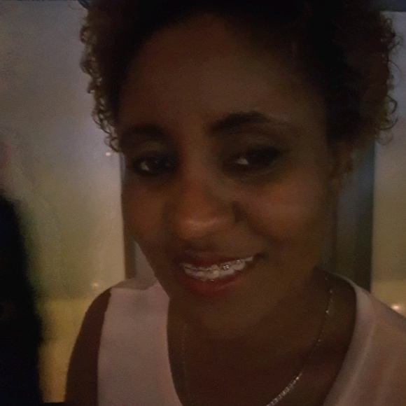 Profile Picture of Julie Campbell (@jucam) on Poshmark